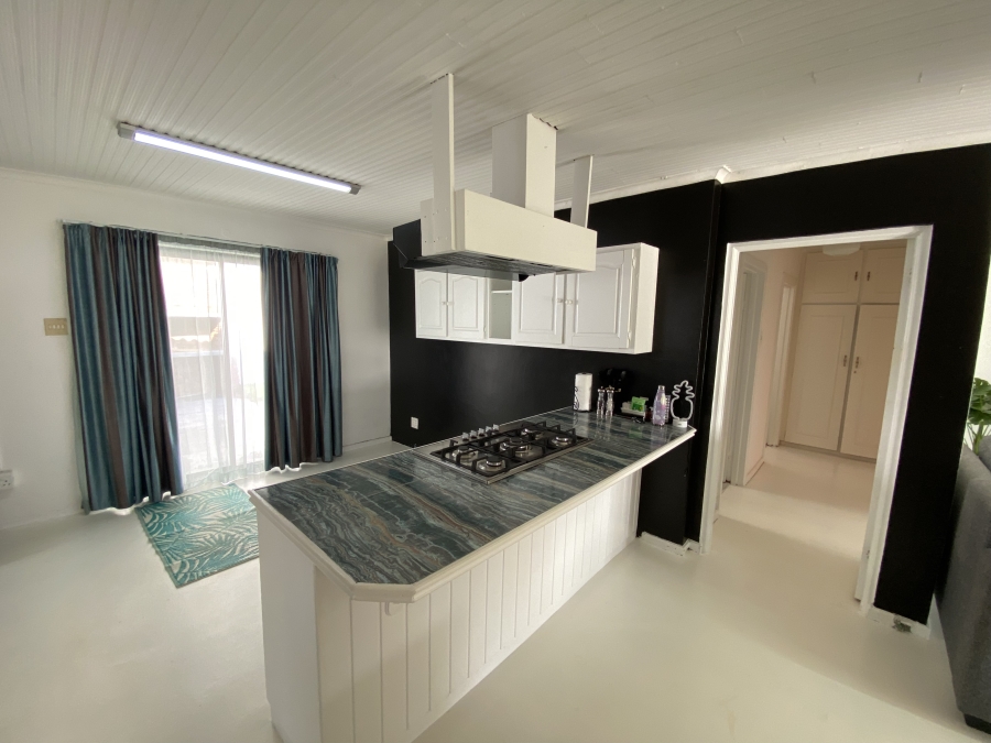 To Let 3 Bedroom Property for Rent in Kidds Beach Eastern Cape
